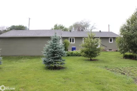 Exterior - 1075 Front St, Garner, IA 50438 photo 7 of 9