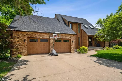 3212 Crystal Dr, Burlington, IA 52601