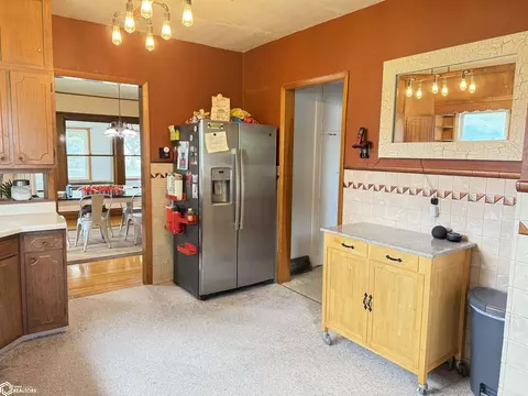 Kitchen - 409 Kilbourn Ave, Wever, IA 52658 photo 4 of 6