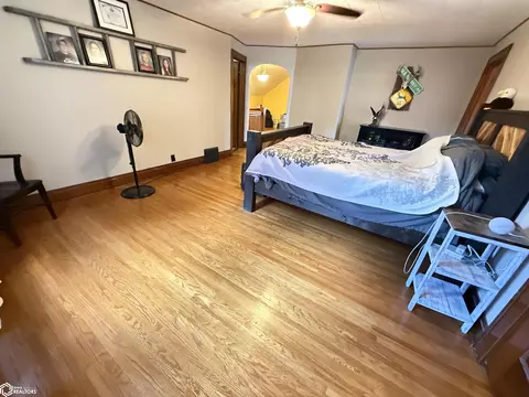 Bedroom - 409 Kilbourn Ave, Wever, IA 52658 photo 4 of 11