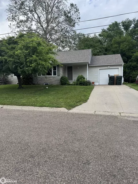 115 O Ave E, Oskaloosa, IA 52577