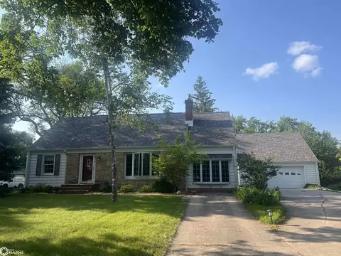 211 5th Ave N, Humboldt, IA 50548
