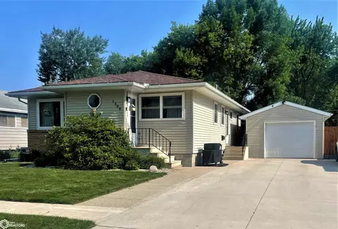 1309 Elm St, Algona, IA 50511