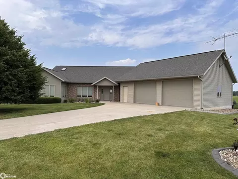 106 E Deaton Dr, Wayland, IA 52654