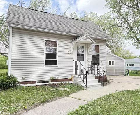 31 Barrett St, Coulter, IA 50431