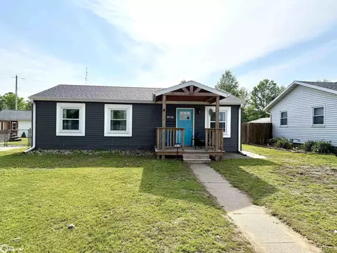 1017 34th St, Fort Madison, IA 52627