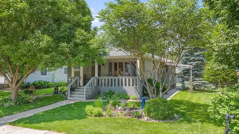 125 N 15th St, Clear Lake, IA 50428