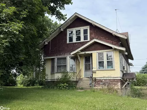 909 Harding St, Tama, IA 52339