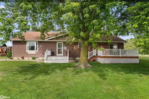 103 Front St, Morning Sun, IA 52640