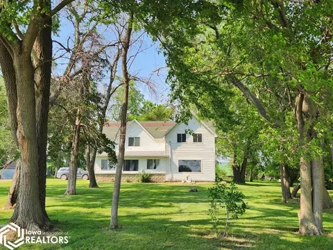 21342 280th St, Mason City, IA 50401