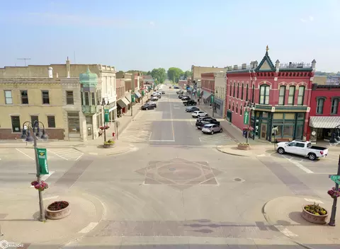 901 Main St, Grinnell, IA 50112 photo 40