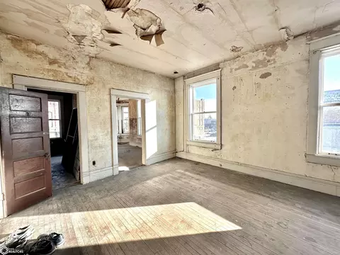 901 Main St, Grinnell, IA 50112 photo 30