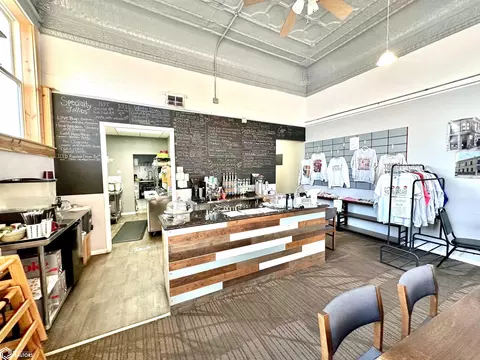 901 Main St, Grinnell, IA 50112 photo 9