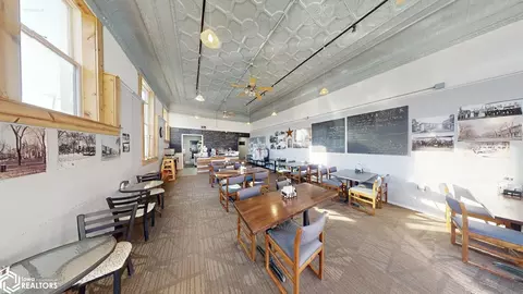 901 Main St, Grinnell, IA 50112 photo 8