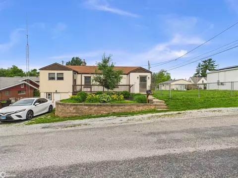 51 S 8th, Hamilton, IL 62341