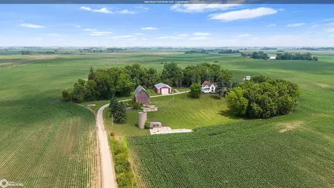 15672 490th St, Scarville, IA 50473