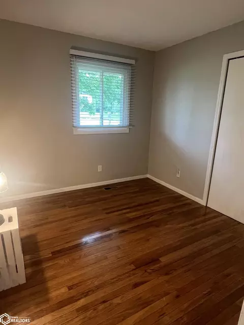 Bedroom - 219 Hillcrest Dr, Hamilton, IL 62341 photo 1 of 3