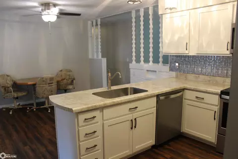 Kitchen - 219 Hillcrest Dr, Hamilton, IL 62341 photo 2 of 2