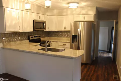 Kitchen - 219 Hillcrest Dr, Hamilton, IL 62341 photo 1 of 2