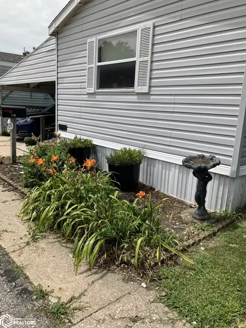 829 Quiet Hbr #11, Creston, IA 50801