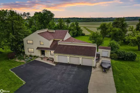 2508 W Lincoln Way, Marshalltown, IA 50158