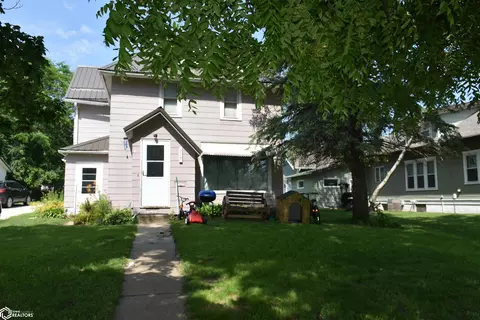 715 N Oak St, Iowa Falls, IA 50126