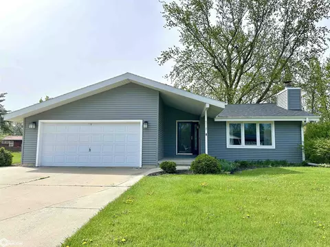 518 11th Ave, Grinnell, IA 50112
