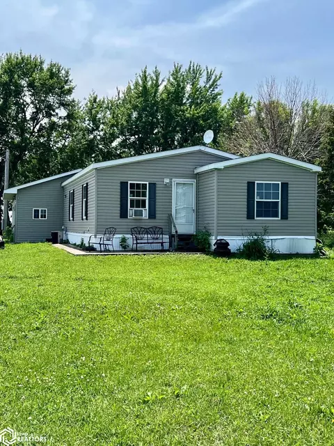 2323 Highway 69, Clarion, IA 50525