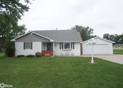 115 Parkview Dr, Webster City, IA 50595