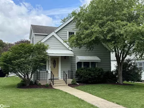 215 Scott St, Audubon, IA 50025