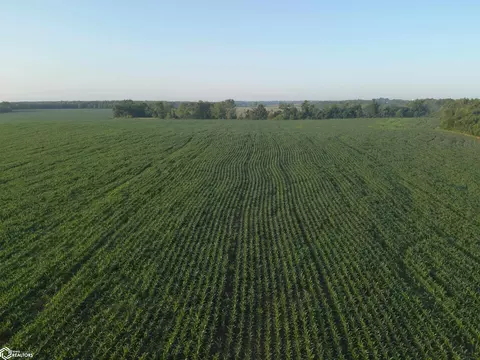 482 Nd St, Centerville, IA 52544