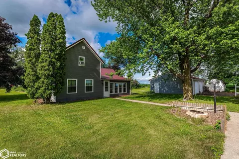 302 E Church St, Laurel, IA 50141