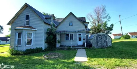121 4th Ave SW, Clarion, IA 50525