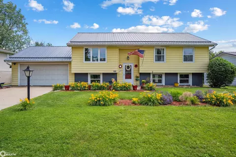 2008 S 4th Ave, Marshalltown, IA 50158