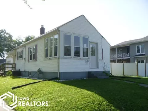 1621 S Central Ave, Burlington, IA 52601