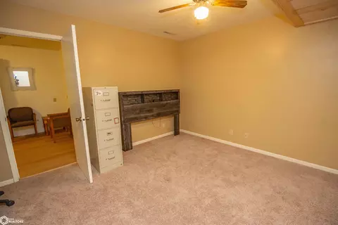 Bedroom - 14277 Eagle Dr, Douds, IA 52551 photo 3 of 4