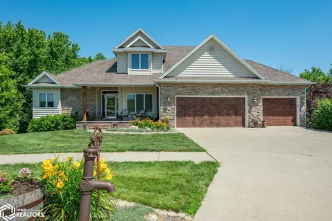 Exterior - 105 Everett Cir, Mingo, IA 50168 photo 5 of 10