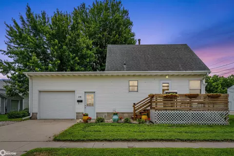 418 Q Ave, Nevada, IA 50201