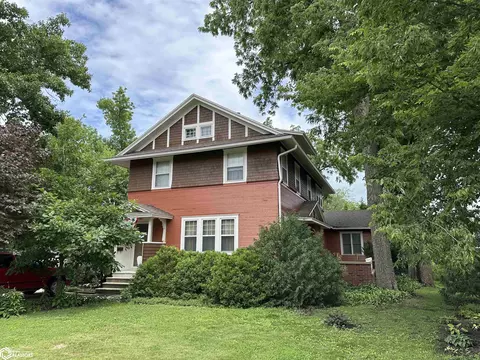 1520 West St, Grinnell, IA 50112