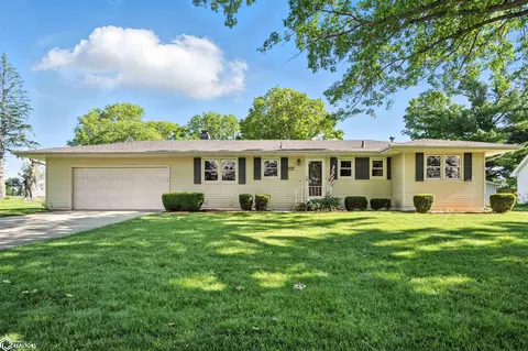 2903 Nelson Rd, Marshalltown, IA 50158