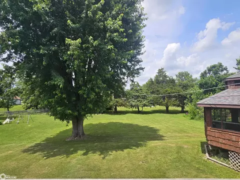 1541 Broadway, Hamilton, IL 62341 photo 3