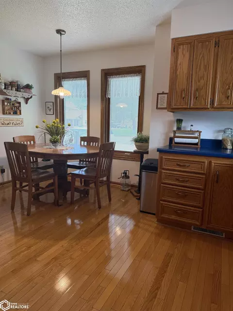 300 N Sumner Ave, Creston, IA 50801 photo 21