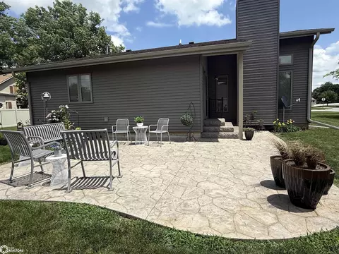 300 N Sumner Ave, Creston, IA 50801 photo 10