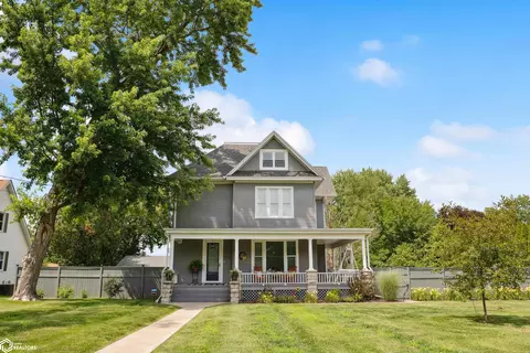 2812 West Ave, Burlington, IA 52601