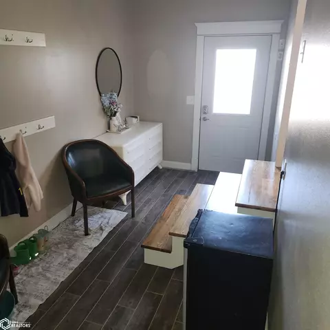 Entry Way - 1827 130th St, Bode, IA 50519 photo 3 of 4