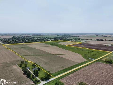 79 Th St Us 151, Walford, IA 52351