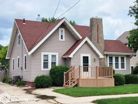 312 15th St SE, Mason City, IA 50401