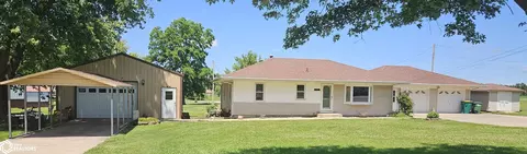 513 N Oak St, Agency, IA 52530