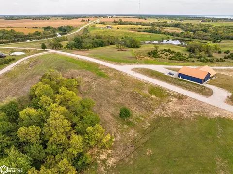 198 Refuge Rd, Melrose, IA 52569