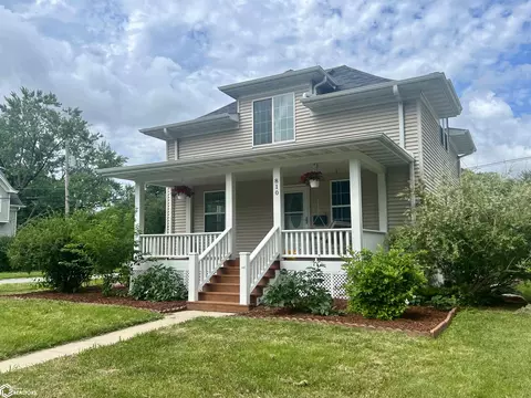 810 S 2nd St, Fairfield, IA 52556